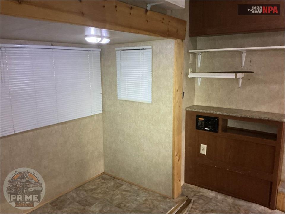 2014 Salem By Forest River M-32SRV - SPORT SRV TOY HAULER SERIES — фото 8