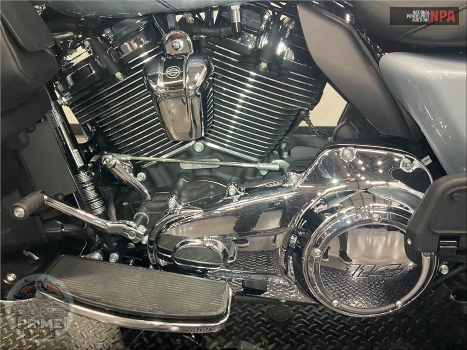 2023 Harley-Davidson FLHTCUTG TRI GLIDE ULTRA CLASSIC — фото 7