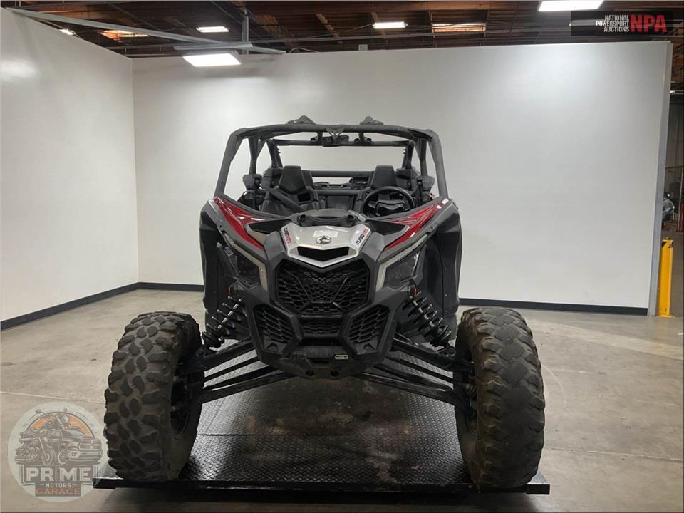 2025 Can-Am MAVERICK X3 MAX RS TURBO RR (RED & SILVER) — фото 2