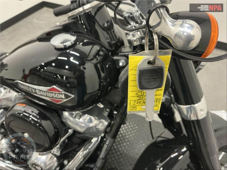 2018 Harley-Davidson FLSL SOFTTAIL SLIM — фото 15