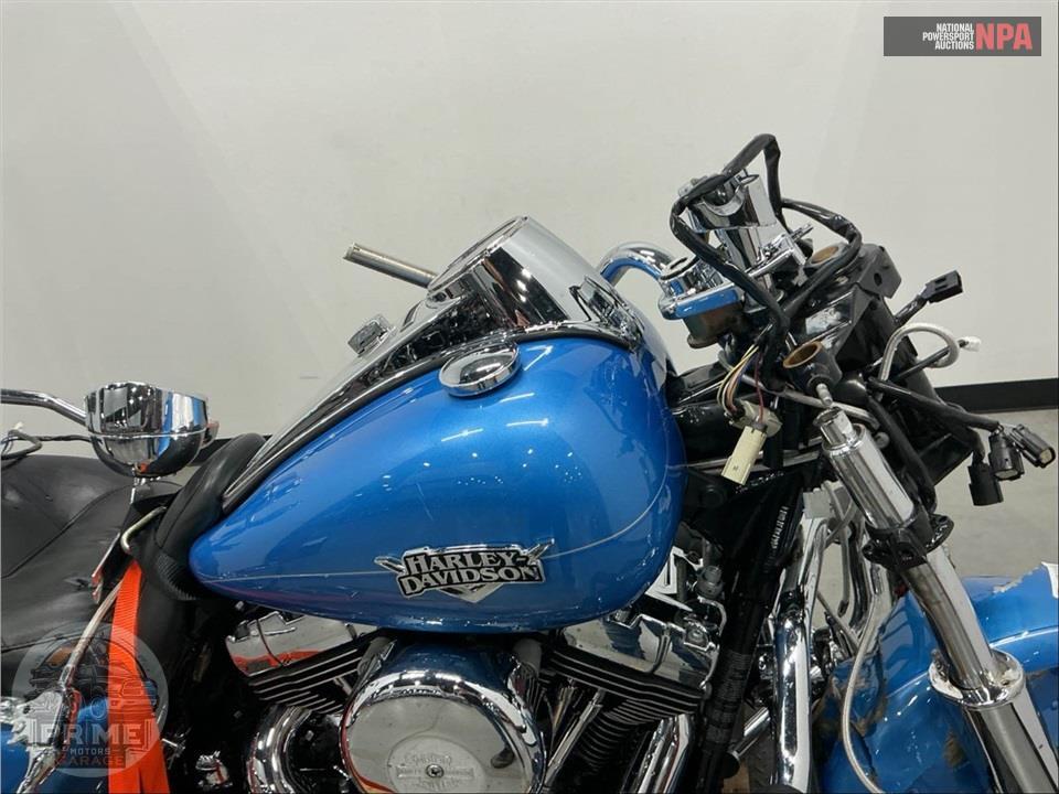 2011 Harley-Davidson FLHRC ROAD KING CLSC — фото 11