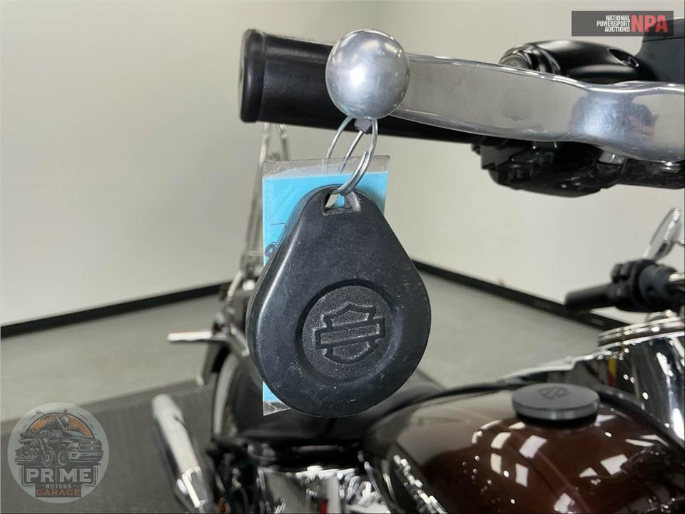2019 Harley-Davidson FLDE DELUXE — фото 12