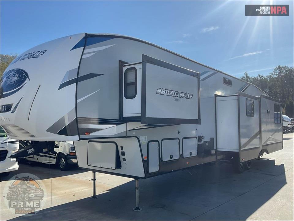 2022 Cherokee By Forest River M-3660SUITE ARCTIC WOLF FIFTH WHEEL SERIES — фото 2