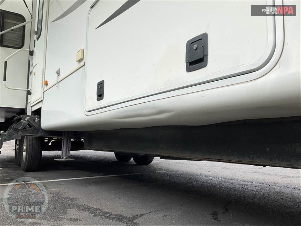 2013 Keystone Rv M-3582RL MONTANA HICKORY FIFTH WHEEL SERIES — фото 29