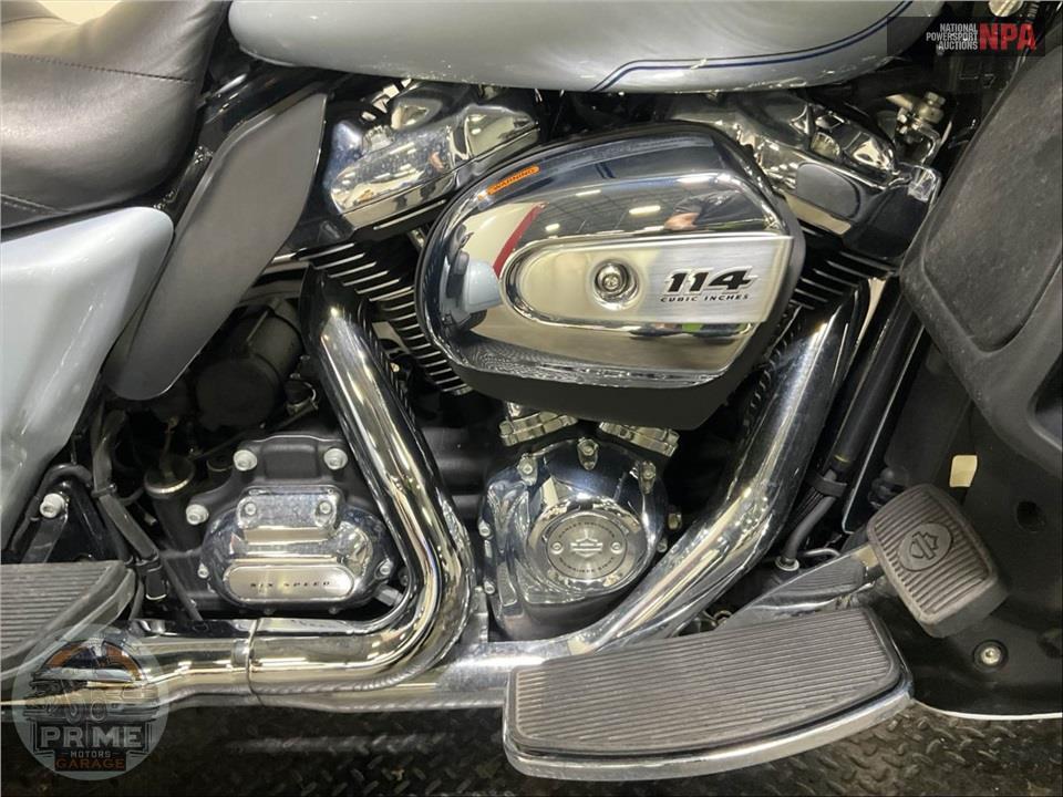 2023 Harley-Davidson FLHTCUTG TRI GLIDE ULTRA CLASSIC — фото 6