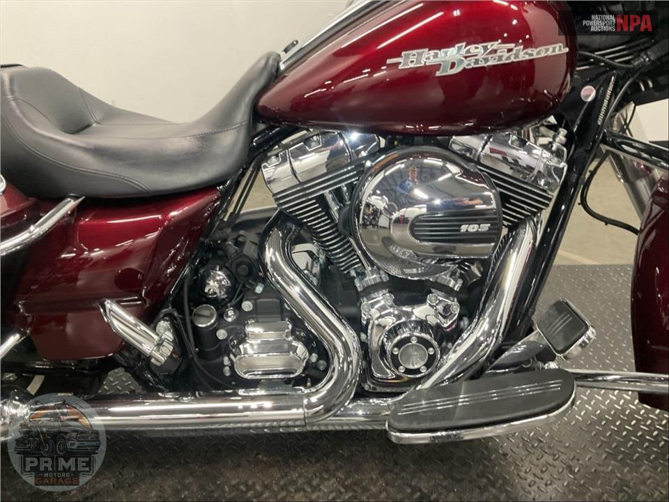 2014 Harley-Davidson FLHXS STREET GLIDE — фото 6
