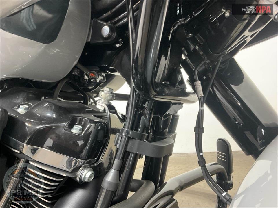 2025 Harley-Davidson FLTRX ROAD GLIDE — фото 11