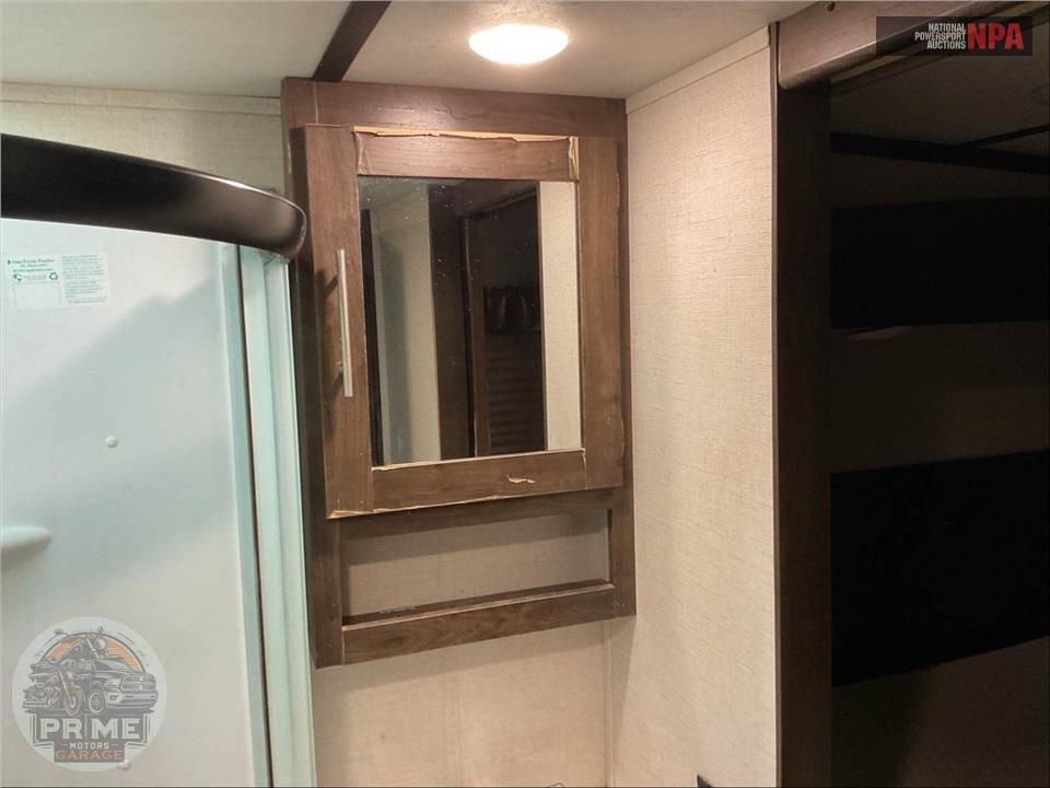 2018 Crossroads Rv M-3751 BH - VOLANTE HP FIFTH WHEEL SERIES — фото 36