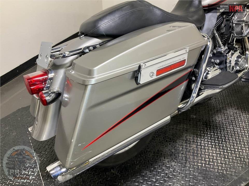 2008 Harley-Davidson FLTR ROAD GLIDE — фото 33
