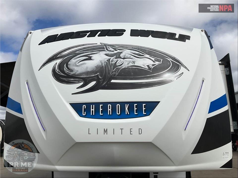 2019 Cherokee By Forest River M-295QSL8 - ARCTIC WOLF FIFTH WHEEL SERIES — фото 46