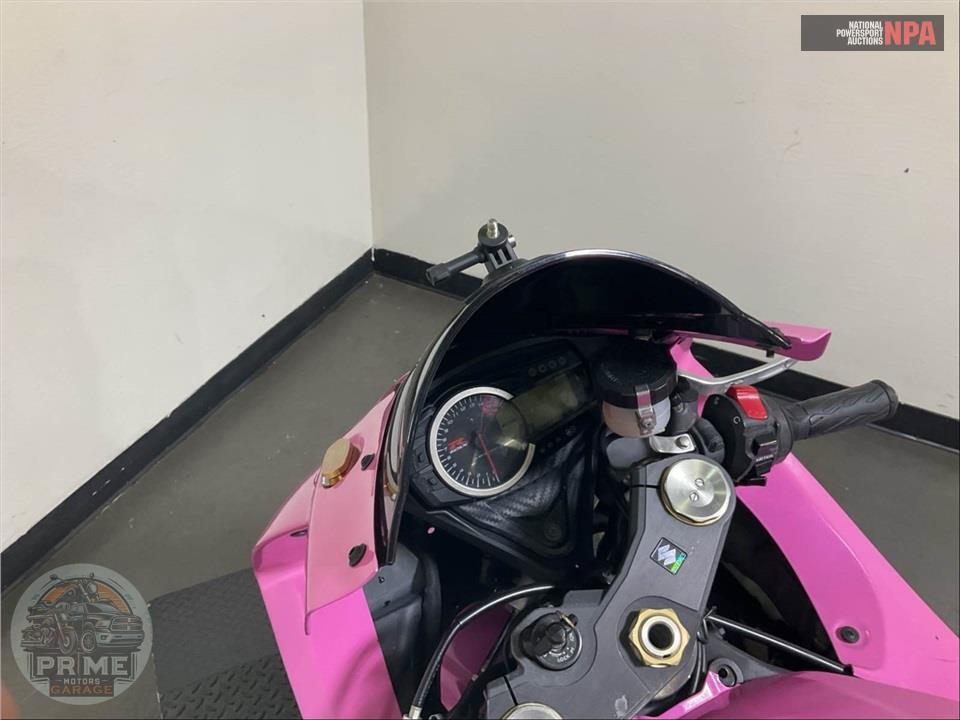 2011 Suzuki GSX-R750L1 — фото 37