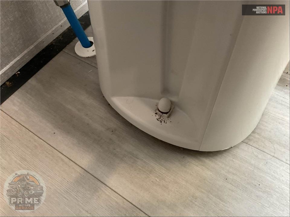 2021 Coachmen By Forest River M-398 MBL - BROOKSTONE FIFTH WHEEL SERIES — фото 16