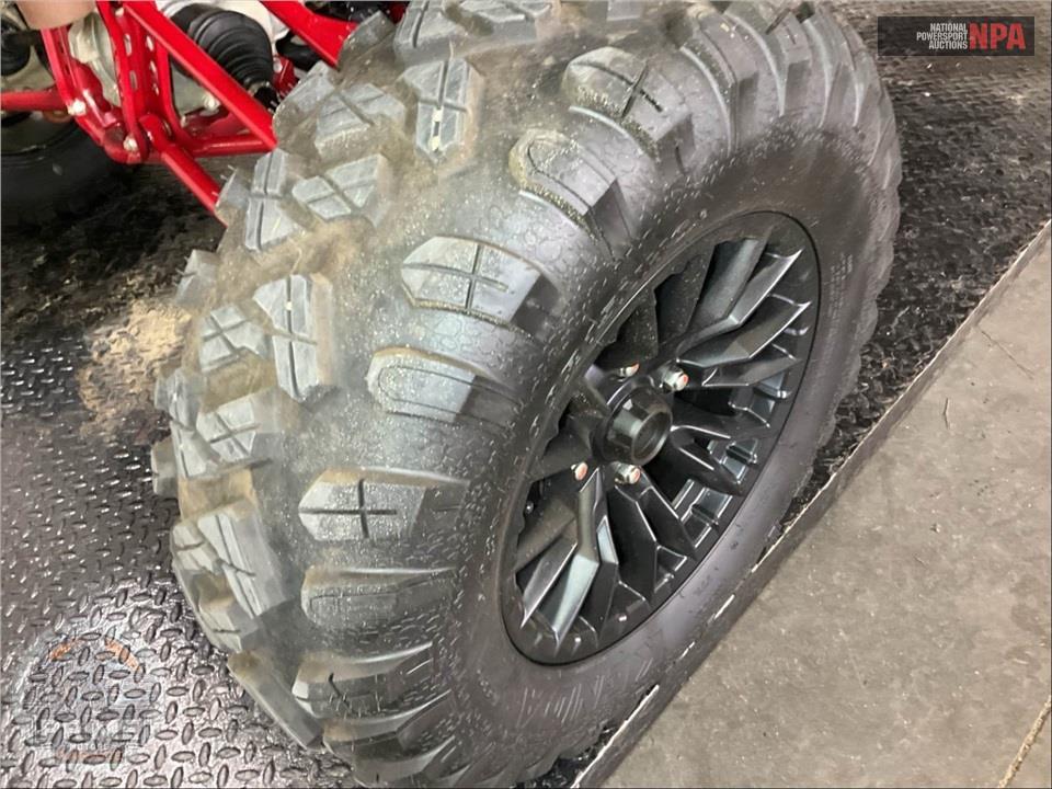 2025 Honda SXS1000S2RD TALON1000R FOX LIVE VALVE — фото 32