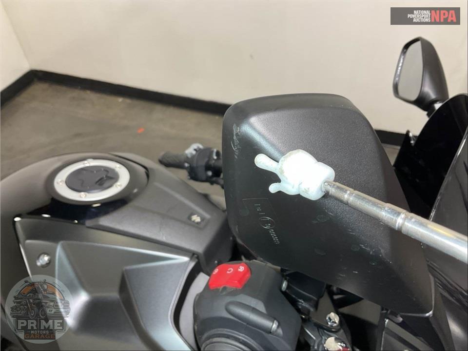 2025 Suzuki GSX800FRQM5 GSX-8R — фото 19