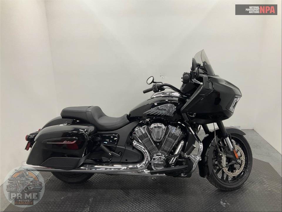2021 Indian Motorcycle CHALLENGER (BLACK) — фото 1
