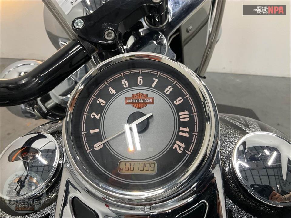 2015 Harley-Davidson FLSTC HERITAGE SOFTAIL CLASSIC — фото 5