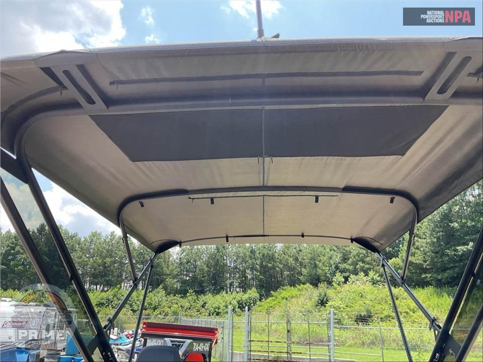 2025 Manitou Pontoon 22 SWITCH BACK CRUISE SERIES L=24/E=1 150 HP ROTAX OB — фото 19