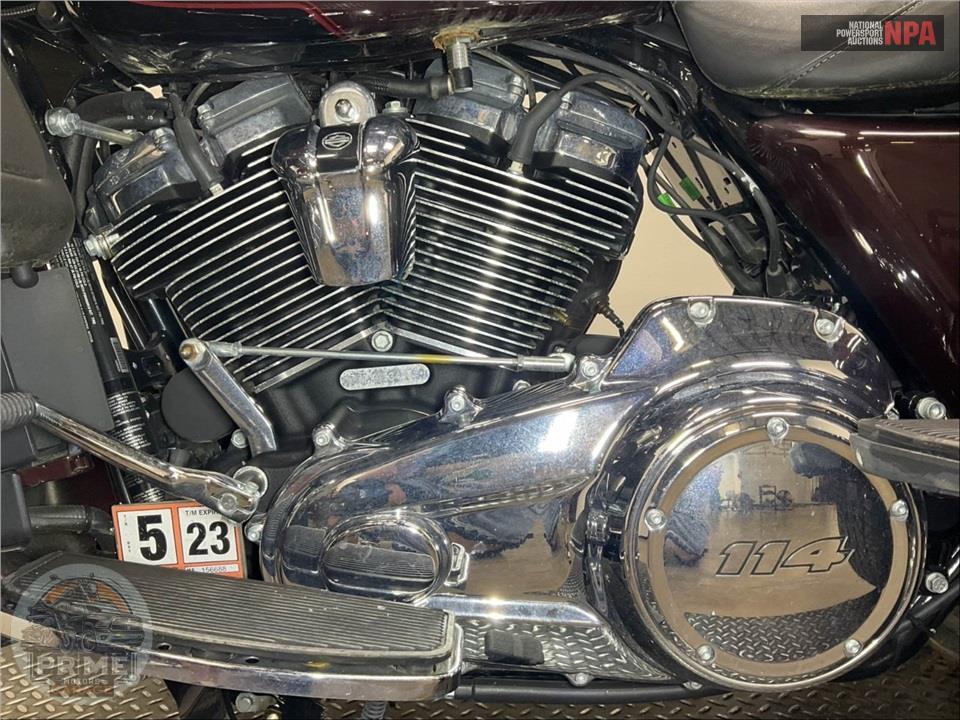2022 Harley-Davidson FLHTCUTG TRI GLIDE ULTRA CLASSIC — фото 7