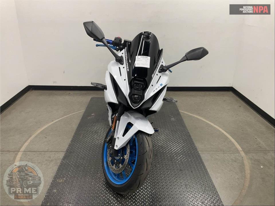 2026 Suzuki GSX800FRQM6 GSX-8R — фото 2