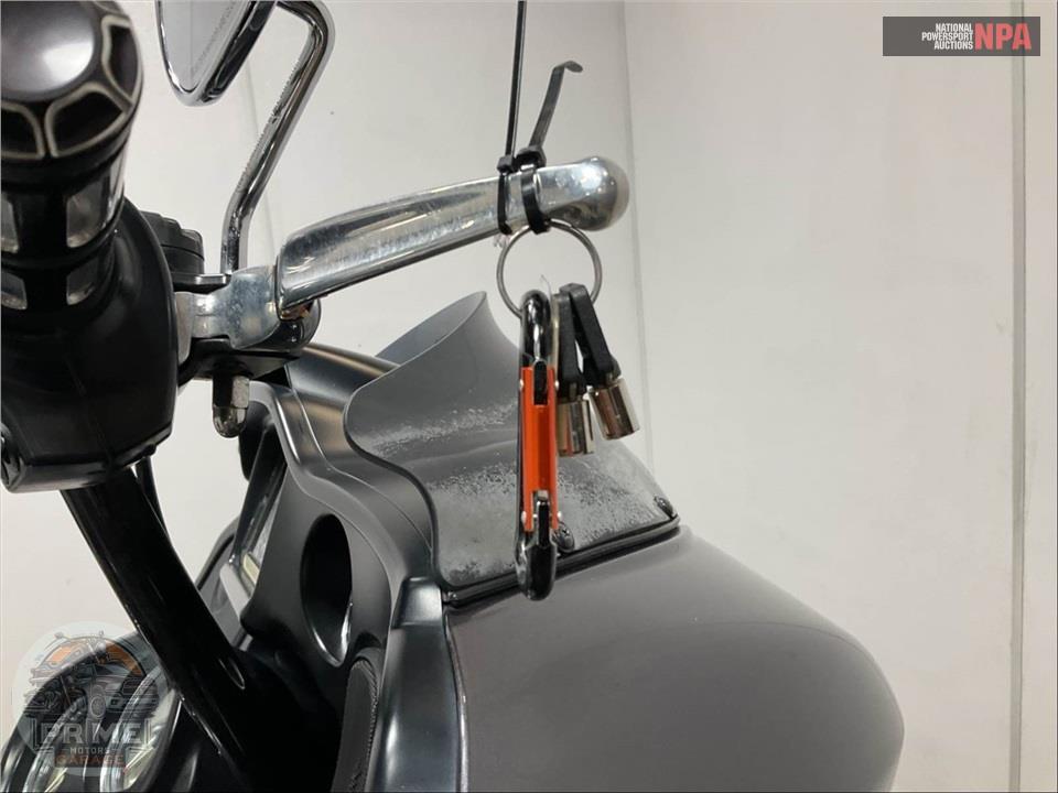 2016 Harley-Davidson FLTRX ROAD GLIDE — фото 12