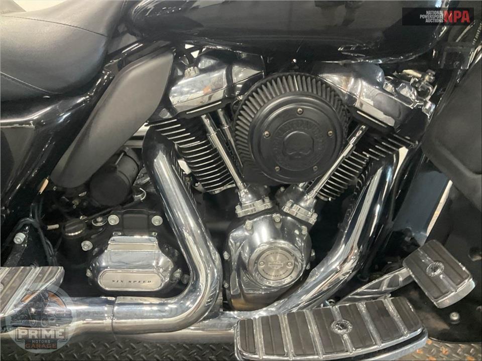 2019 Harley-Davidson FLHTCUTG TRI GLIDE ULTRA — фото 6