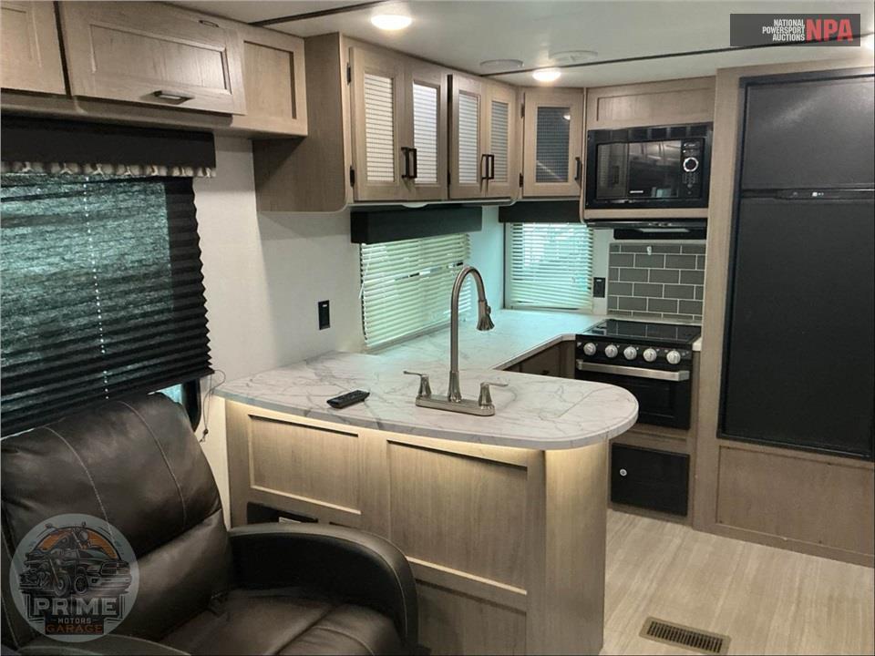 2020 Keystone Rv M-28 RKS - HIDEOUT LUXURY SERIES — фото 8