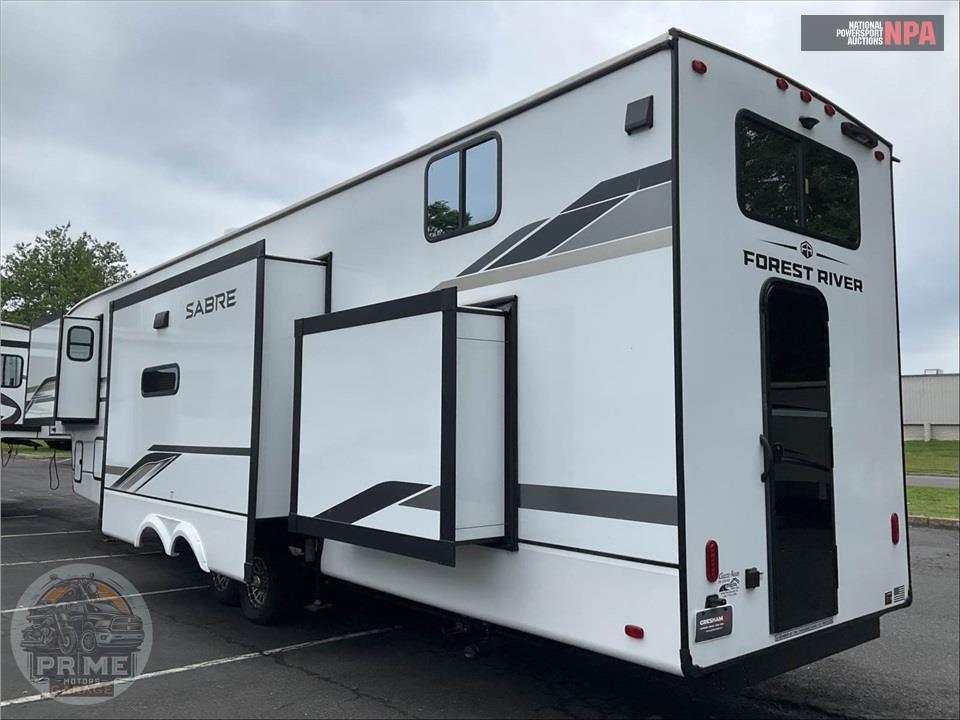 2025 Sabre By Forest River M-36DBB - FIFTH WHEEL SERIES — фото 3