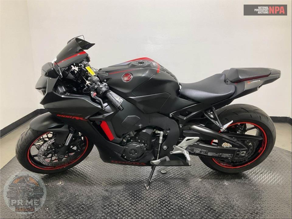 2017 Honda CBR1000RAH  (ABS) — фото 3