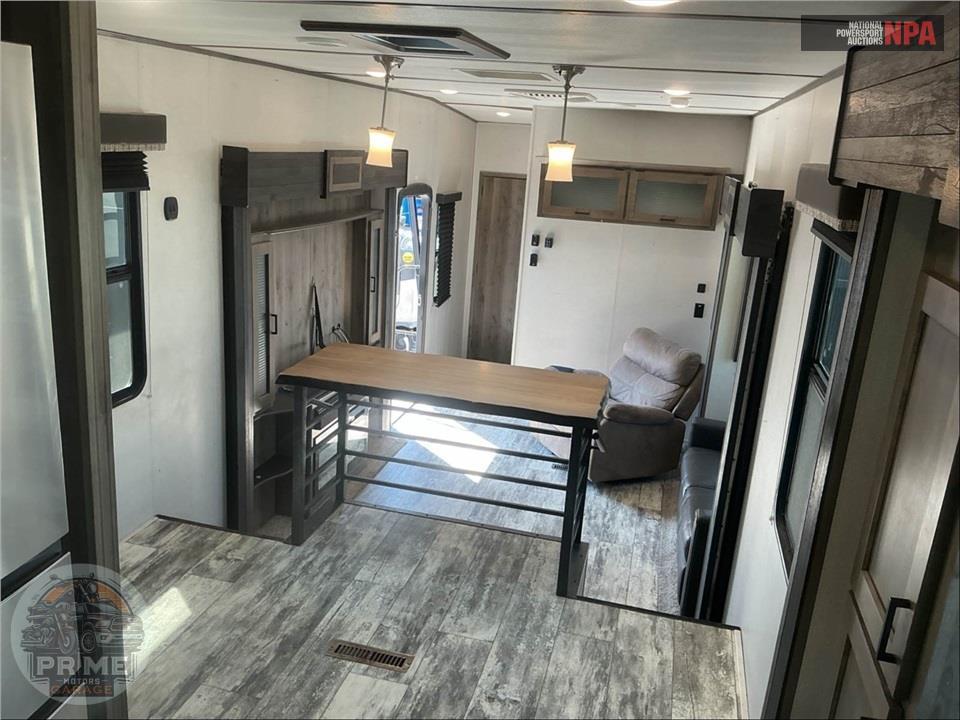 2020 Keystone Rv M-3611 FWFKS - SPRINTER LIMITED FIFTH WHEEL SERIES — фото 6