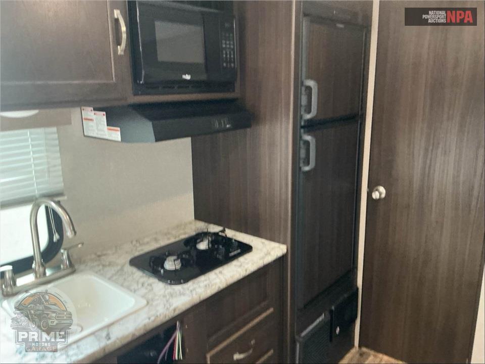 2019 Keystone Rv M-1790 FQ - SUMMERLAND SERIES — фото 15