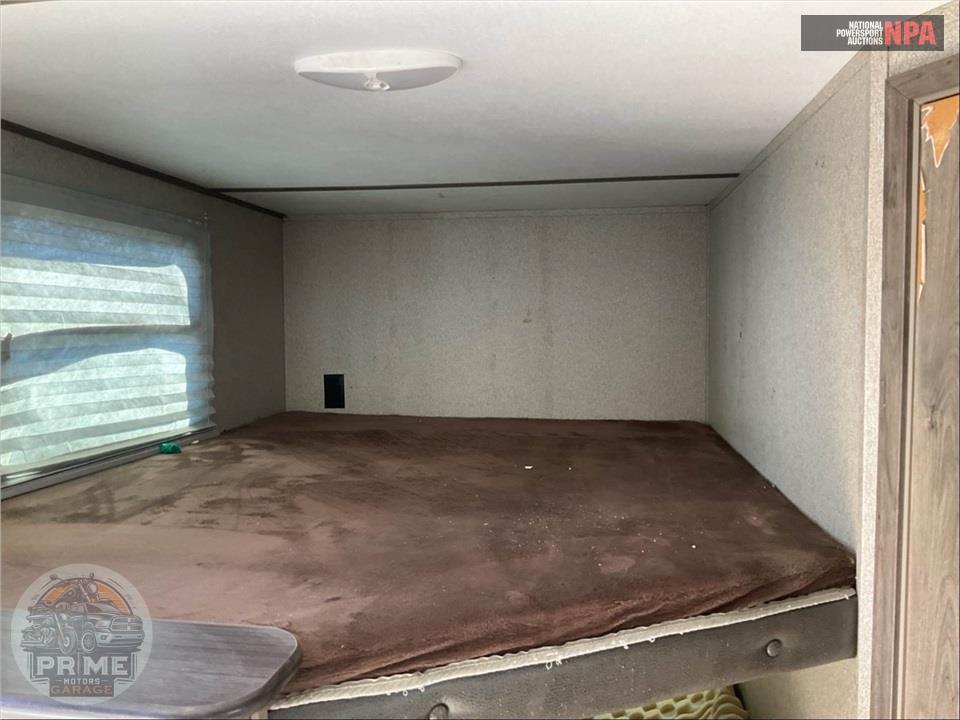 2018 Keystone Rv M-29 BH - SPRINTER CAMPFIRE EDITION SERIES — фото 17