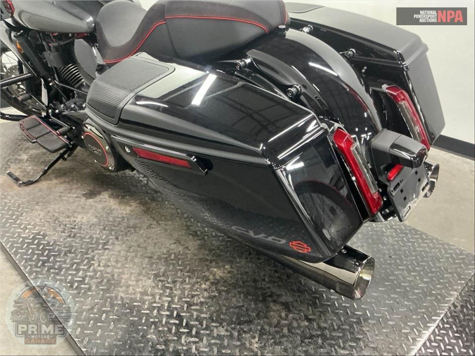 2025 Harley-Davidson FLTRXSE CVO ROAD GLIDE — фото 20