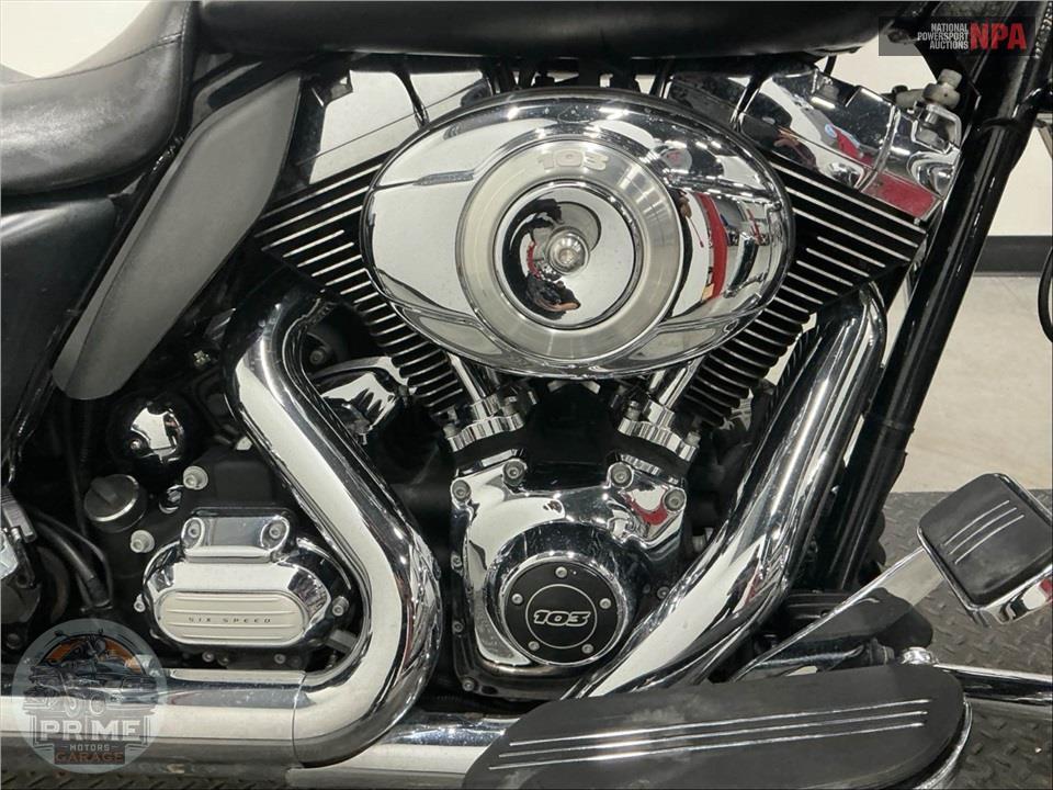 2013 Harley-Davidson FLHX STREET GLIDE — фото 6