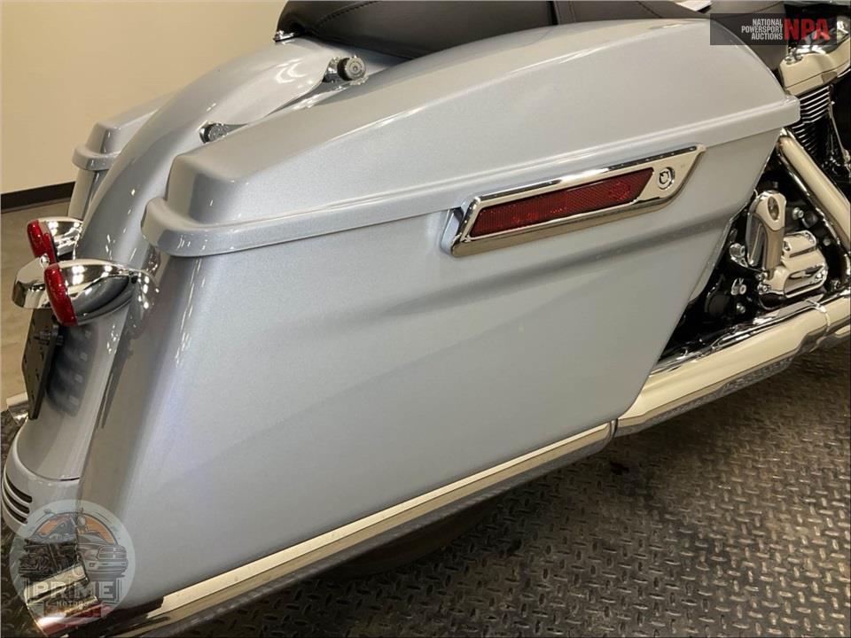 2023 Harley-Davidson FLHX STREET GLIDE — фото 17