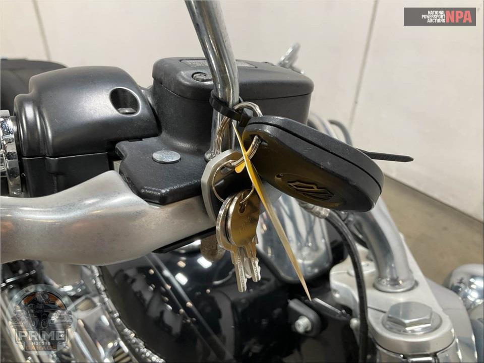 2019 Harley-Davidson FLDE DELUXE — фото 10