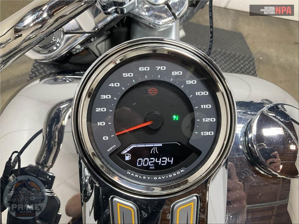 2025 Harley-Davidson FLSTFI SOFTAIL FAT BOY GRAY GHOST — фото 5