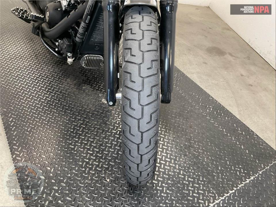 2018 Harley-Davidson FXBB STREET BOB — фото 20