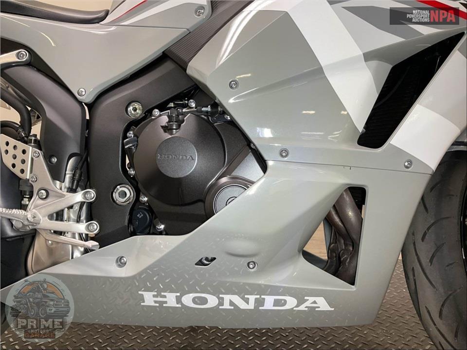 2026 Honda CBR600RR — фото 6
