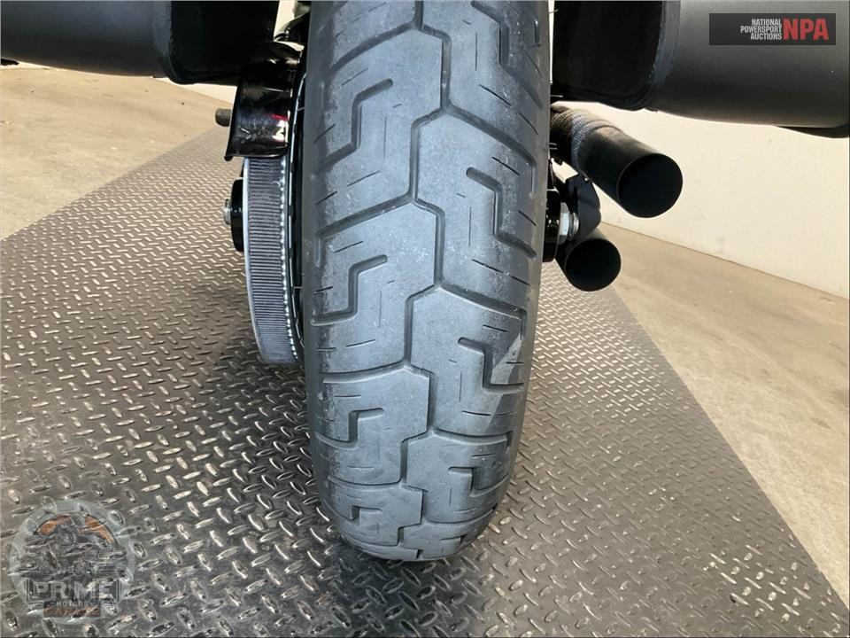 2018 Harley-Davidson FXBB STREET BOB — фото 19