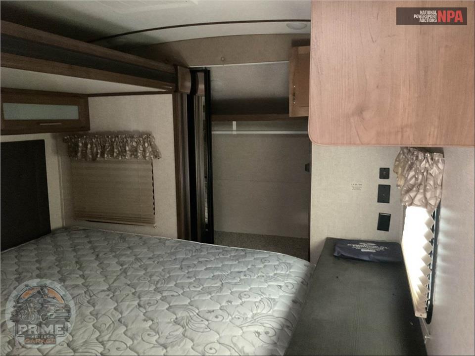 2019 Keystone Rv M-32 RLI COUGAR SERIES — фото 11