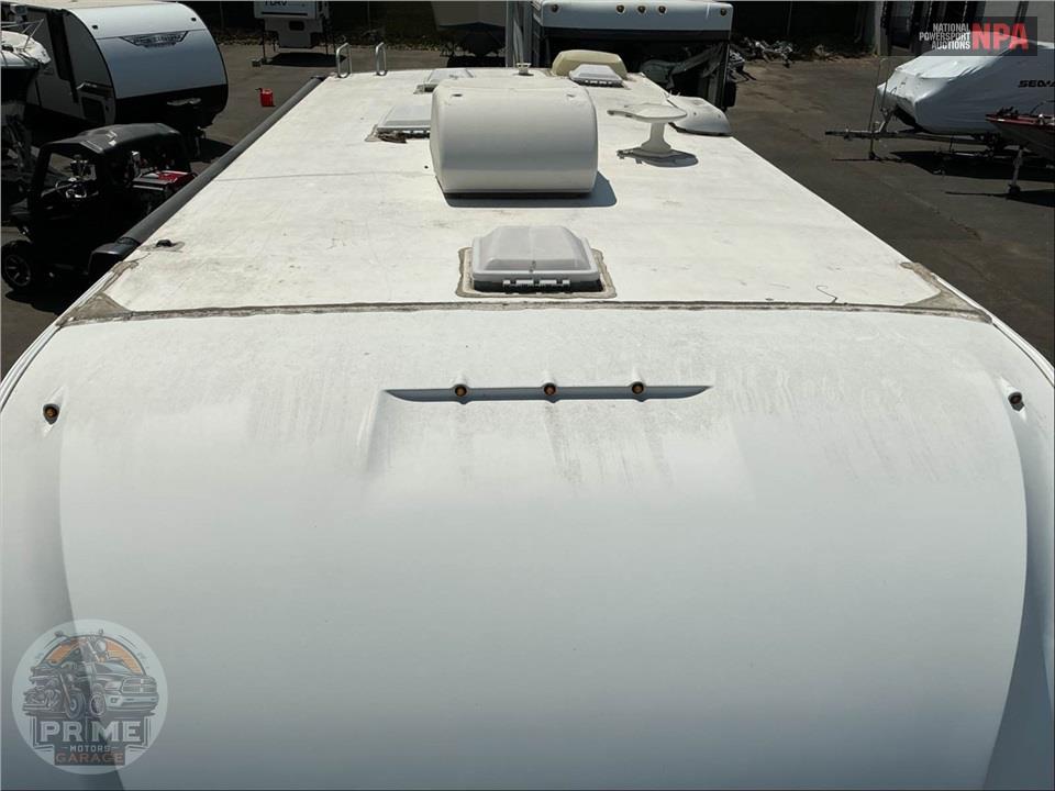 2020 Thor Motor Coach M-23U E350-V10 - FOUR WINDS SERIES — фото 34