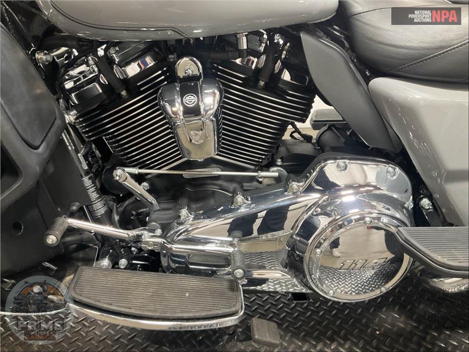 2024 Harley-Davidson FLHTCUTG TRI GLIDE ULTRA CLASSIC — фото 7