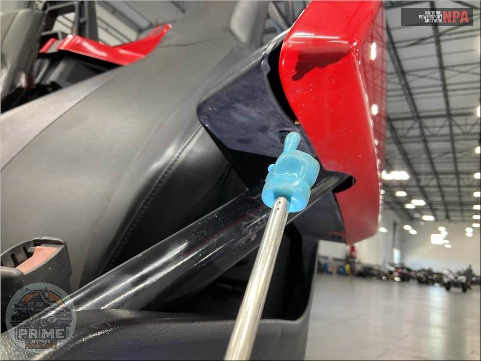 2021 Polaris SLINGSHOT SL AUTODRIVE — фото 13