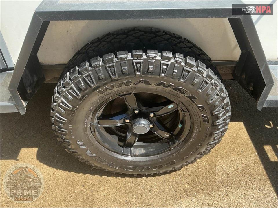 2022 No Boundaries M-10.6 - 10 TOY HAULER SERIES — фото 25