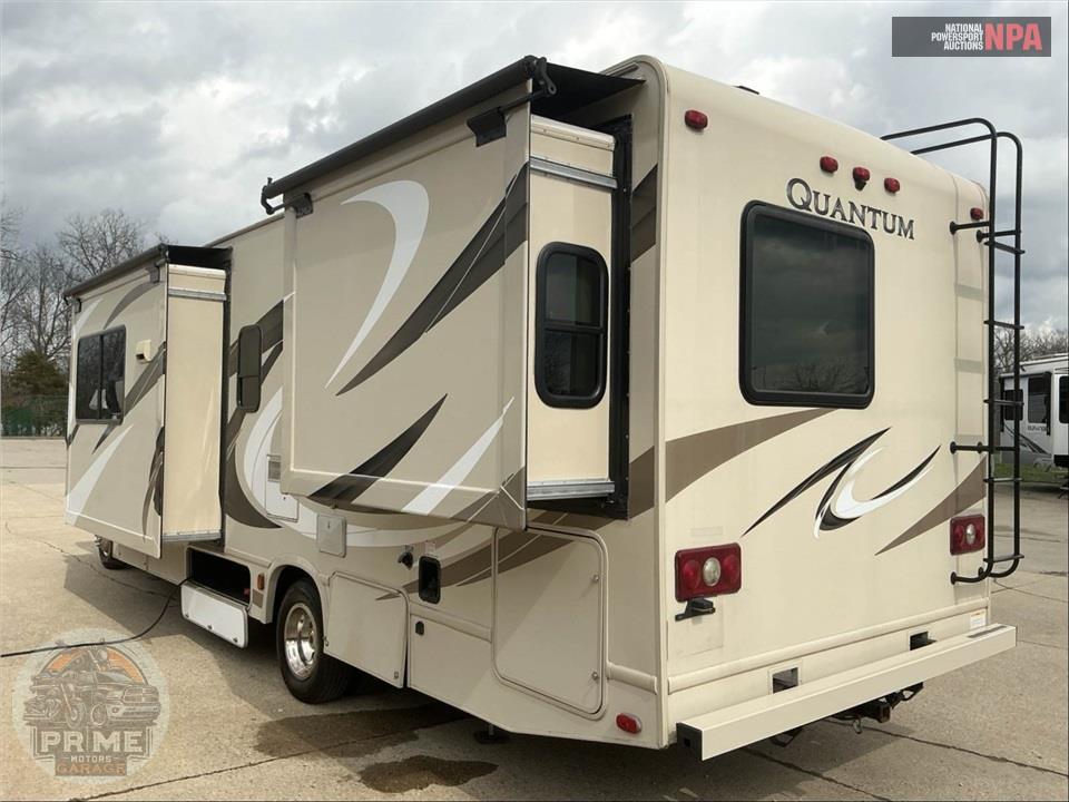 2017 Thor Motor Coach LF31 E450-V10 - QUANTUM SERIES — фото 4