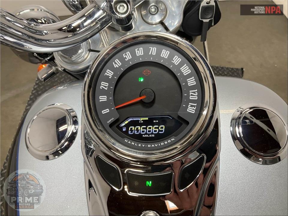 2019 Harley-Davidson FLDE DELUXE — фото 5