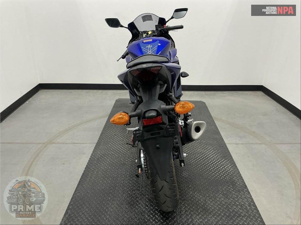 2024 Yamaha YZF-R3 — фото 4