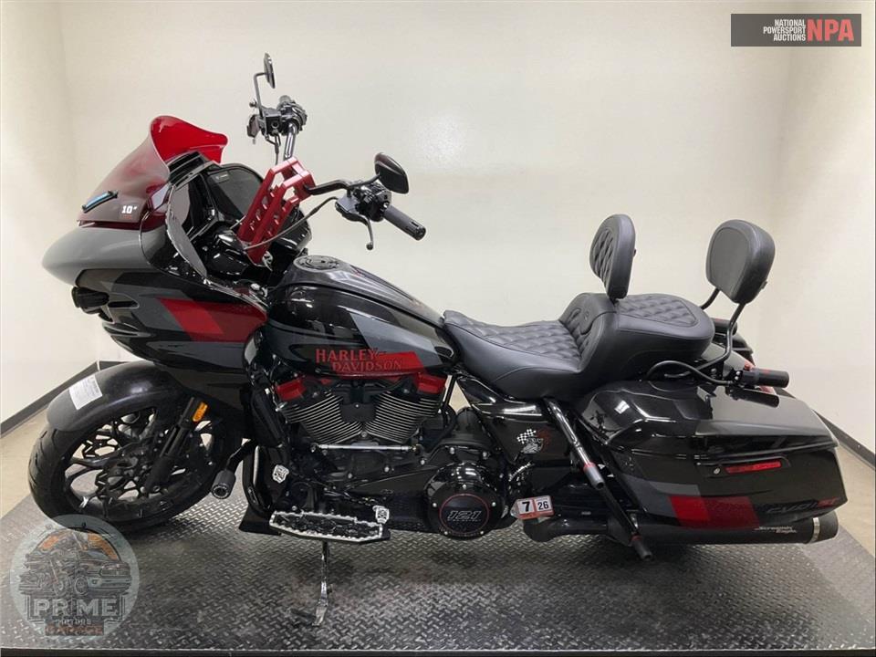 2025 Harley-Davidson FLTRXSTSE CVO ROAD GLIDE ST — фото 3
