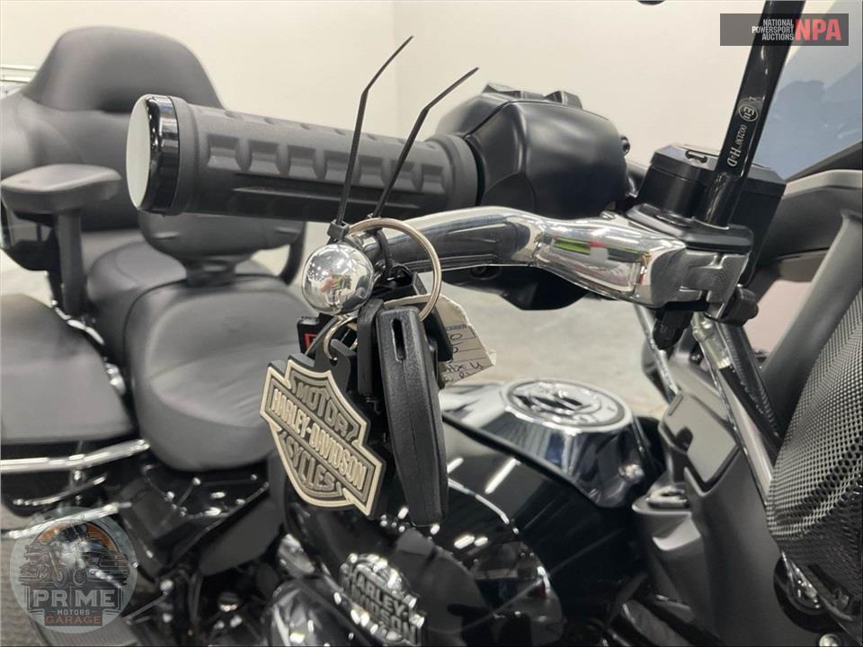 2025 Harley-Davidson FLHXU STEET GLIDE ULTRA — фото 10