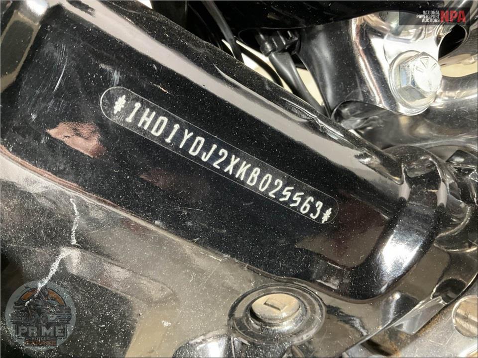 2019 Harley-Davidson FLSL SOFTAIL SLIM — фото 22